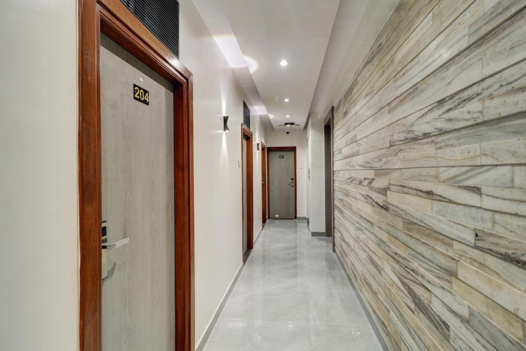 Hotel Enigma Inn Mumbai Exterior photo